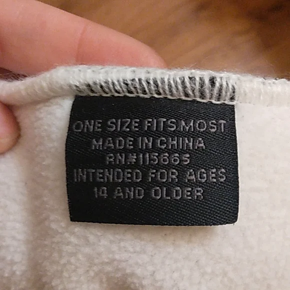 Adorable sequin panda toboggan - Picture 4 of 4